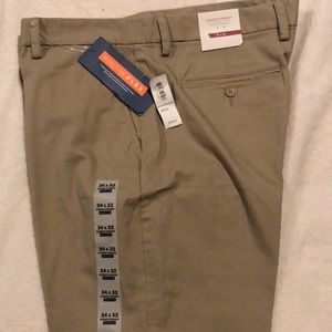 NWT Old Navy Men’s khakis